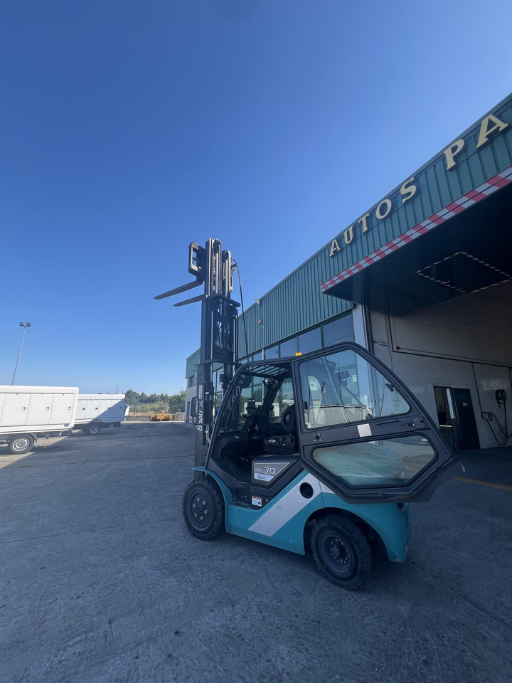 CARRETILLA TRIPLE MASTIL BAOLI - Forklift diesel: gambar 3 CARRETILLA TRIPLE MASTIL BAOLI - Forklift diesel: gambar 3