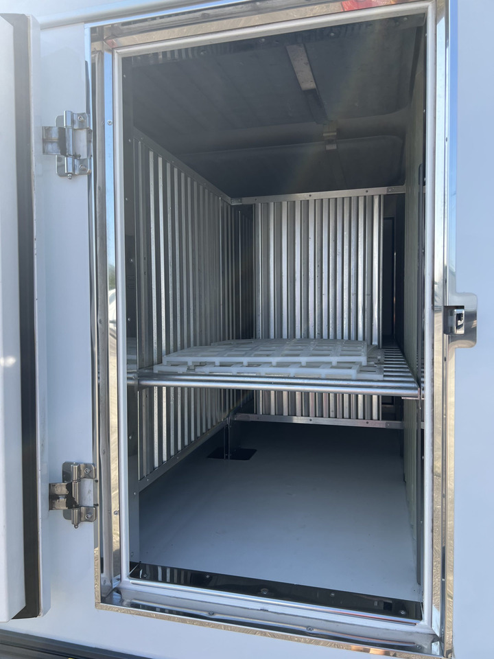 FURGON HELADERO 3.5T MERCEDES SPRINTER - Van berpendingin: gambar 5 FURGON HELADERO 3.5T MERCEDES SPRINTER - Van berpendingin: gambar 5