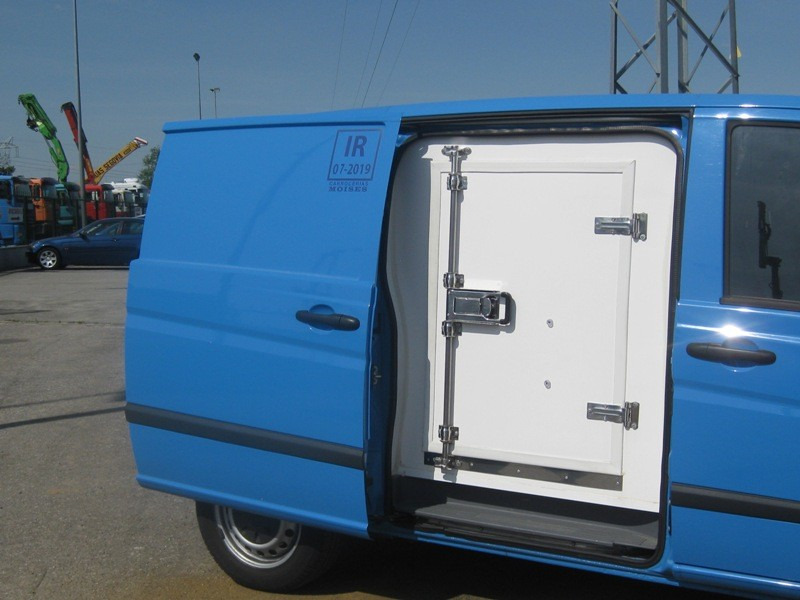 Van berpendingin FURGONETA FRIGORIFICA MERCEDES VITO111 CDI: gambar 7