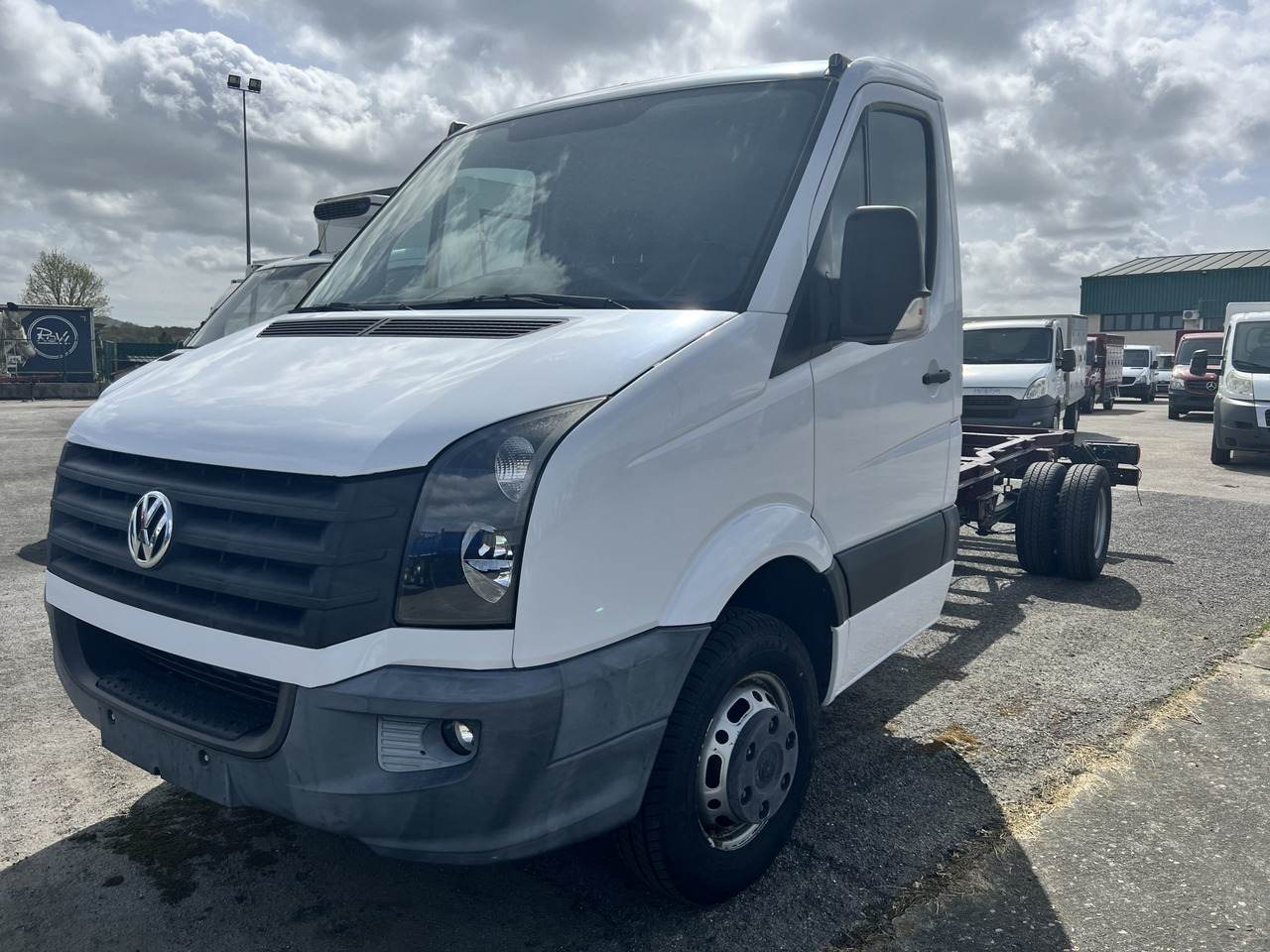 VOLKSWAGEN EN CHASIS - Van pengiriman: gambar 3 VOLKSWAGEN EN CHASIS - Van pengiriman: gambar 3