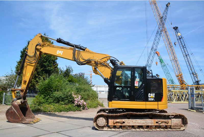 Cat 325 FL CR - Ekskavator perayap: gambar 1 Cat 325 FL CR - Ekskavator perayap: gambar 1