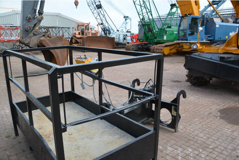 Dieci Pegasus 50.21 Manbasket & Forks & Hook - Telehandler: gambar 5 Dieci Pegasus 50.21 Manbasket & Forks & Hook - Telehandler: gambar 5