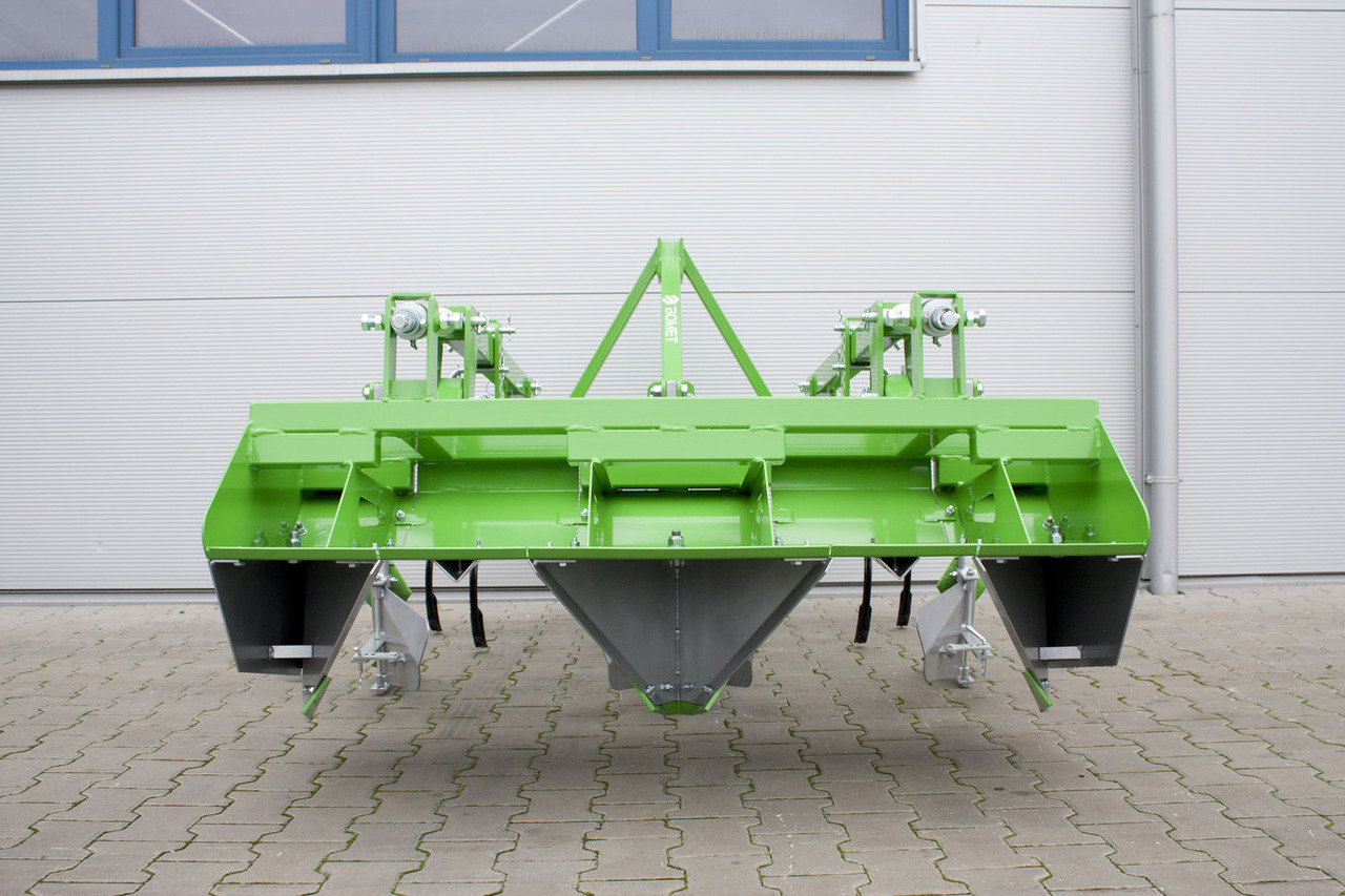 BOMET Obsypnik do ziemniaków z przystawką profilujacą radliny / Kartoffelhäufler mit Zusatzgerät zur Dammformung / Окучники для возделывания картофеля с приставкой, профилирующей гребни / Potato ridging plo - Petani: gambar 1 BOMET Obsypnik do ziemniaków z przystawką profilujacą radliny / Kartoffelhäufler mit Zusatzgerät zur Dammformung / Окучники для возделывания картофеля с приставкой, профилирующей гребни / Potato ridging plo - Petani: gambar 1