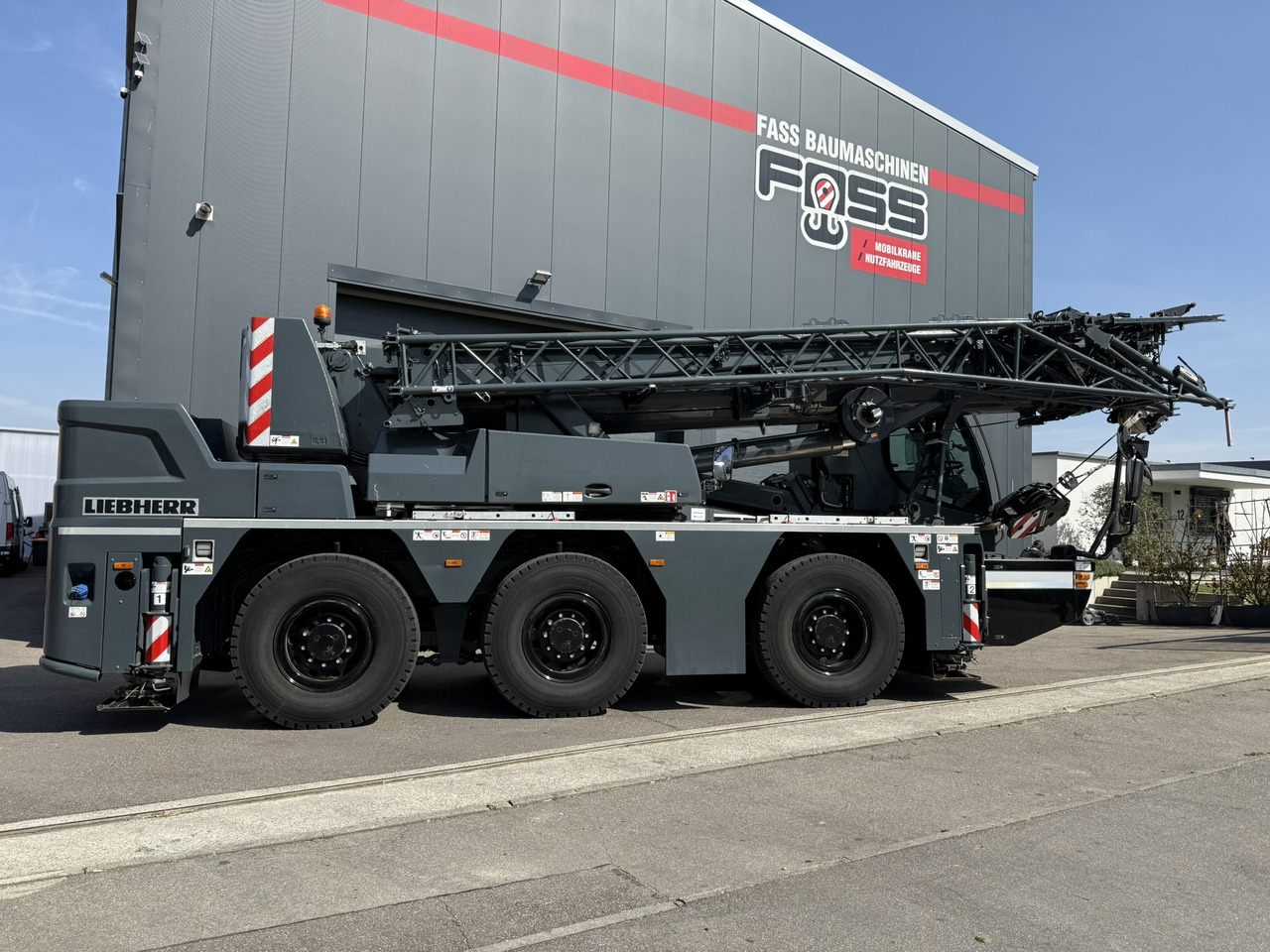 Liebherr LTC 1050-3.1 | 6 x 6 | Klappspitze | Funk inkl. RemoteDrive - Derek bergerak: gambar 5 Liebherr LTC 1050-3.1 | 6 x 6 | Klappspitze | Funk inkl. RemoteDrive - Derek bergerak: gambar 5