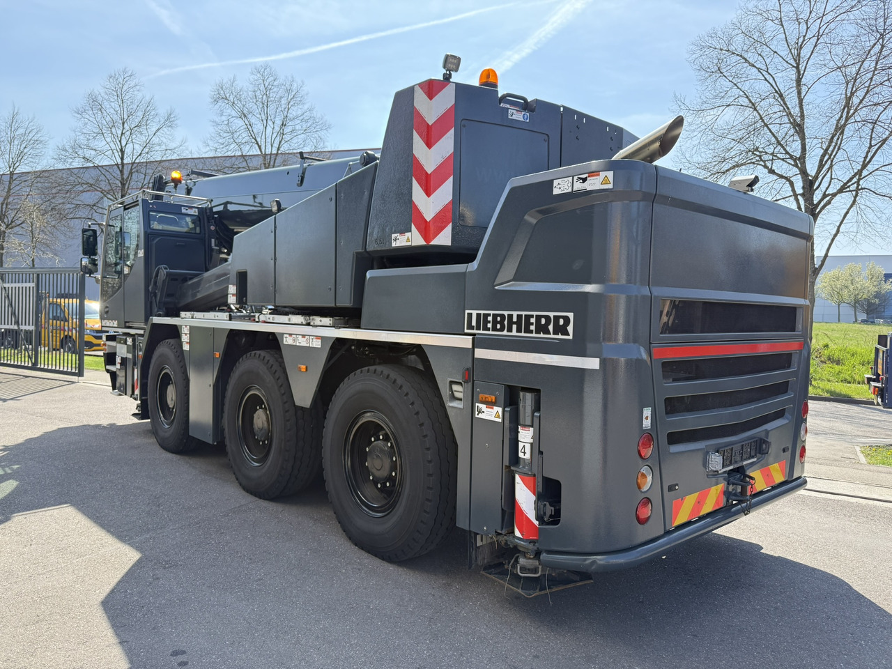 Liebherr LTC 1050-3.1 | 6 x 6 | Klappspitze | Funk inkl. RemoteDrive - Derek bergerak: gambar 3 Liebherr LTC 1050-3.1 | 6 x 6 | Klappspitze | Funk inkl. RemoteDrive - Derek bergerak: gambar 3