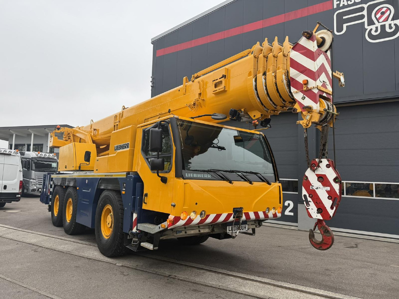 Liebherr LTM 1055-3.2 (08 - 084 745) | 6 x 6 - Derek bergerak: gambar 1 Liebherr LTM 1055-3.2 (08 - 084 745) | 6 x 6 - Derek bergerak: gambar 1