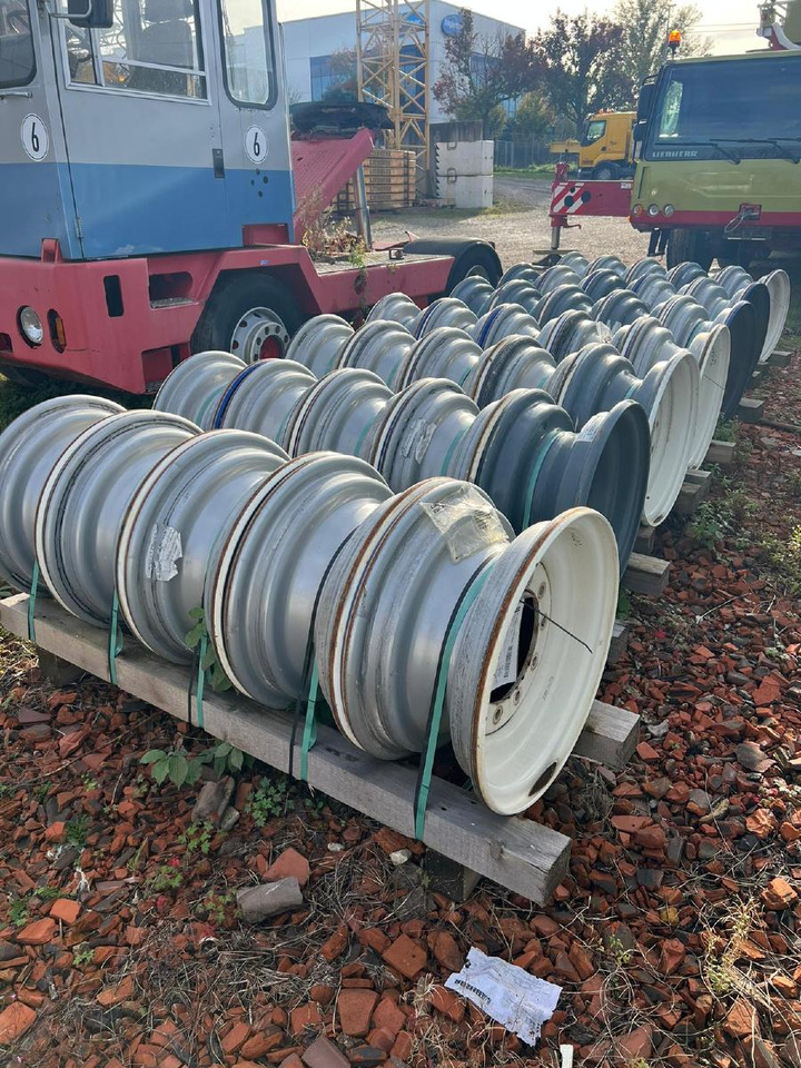 Liebherr Zubehör = Stahlfelgen für LTM Mobilkräne ab Baujahr 2016 - Typ 25-11.00/1,7 - Derek bergerak: gambar 1 Liebherr Zubehör = Stahlfelgen für LTM Mobilkräne ab Baujahr 2016 - Typ 25-11.00/1,7 - Derek bergerak: gambar 1