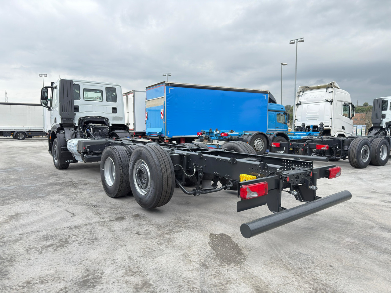 IVECO AD280X46 YPS ON X-Way E6 (Chassis) - Truk sasis: gambar 4 IVECO AD280X46 YPS ON X-Way E6 (Chassis) - Truk sasis: gambar 4