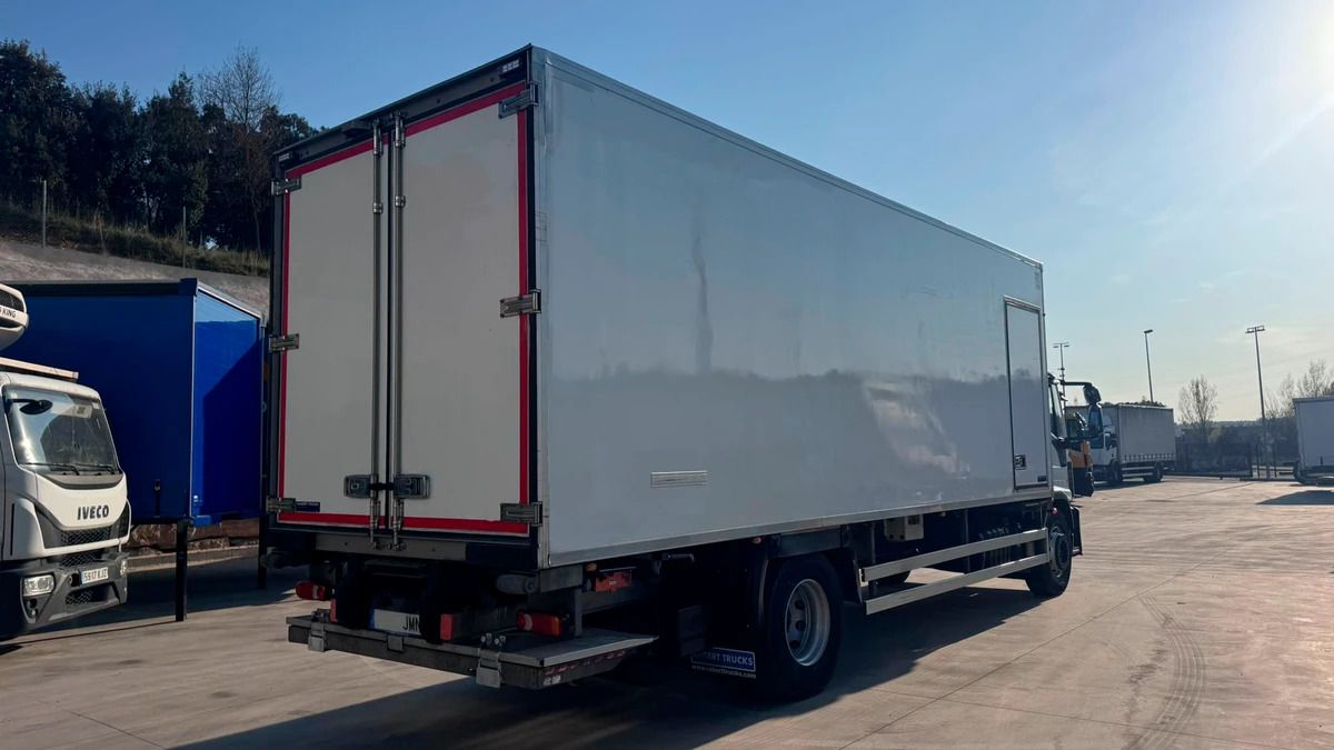 IVECO ML180E28 Eurocargo - Truk berpendingin: gambar 3 IVECO ML180E28 Eurocargo - Truk berpendingin: gambar 3