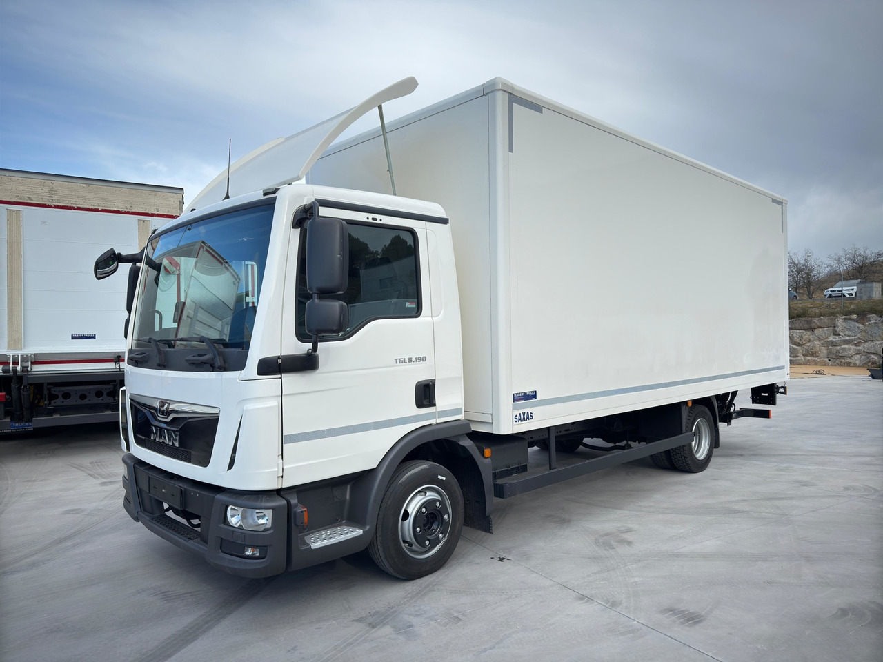 MAN 8.190 TGL E6 (VAN) - Truk box: gambar 1 MAN 8.190 TGL E6 (VAN) - Truk box: gambar 1