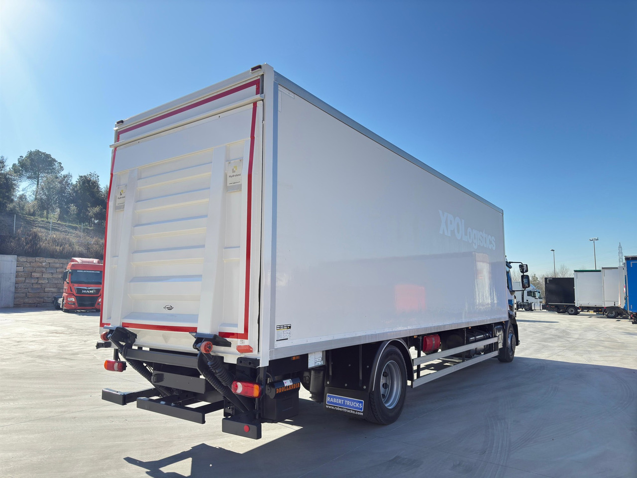 RENAULT D19.280 E6 (VAN) - Truk box: gambar 4 RENAULT D19.280 E6 (VAN) - Truk box: gambar 4