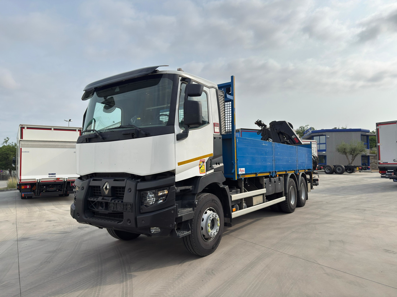 RENAULT K430 E6 (Platform) - Truk flatbed: gambar 1 RENAULT K430 E6 (Platform) - Truk flatbed: gambar 1