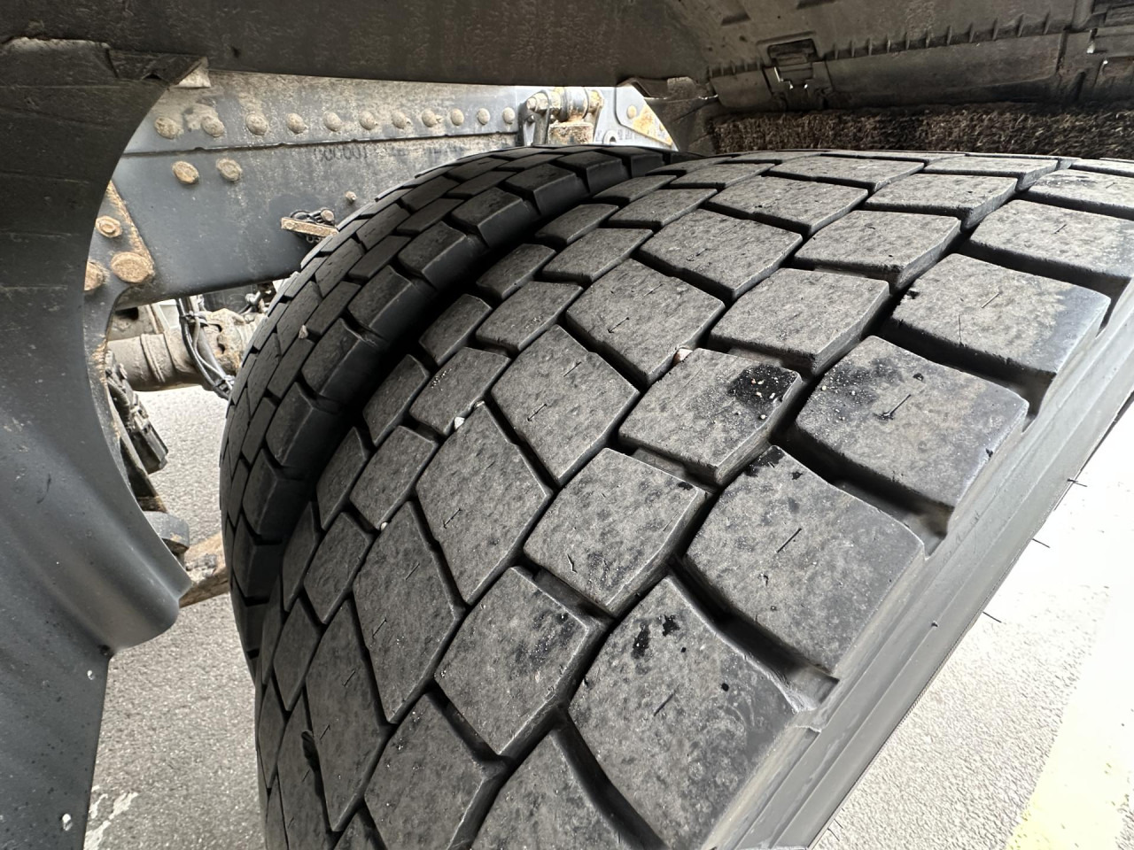 SCANIA R 410 LA4x2MNA - Tractor head: gambar 4 SCANIA R 410 LA4x2MNA - Tractor head: gambar 4