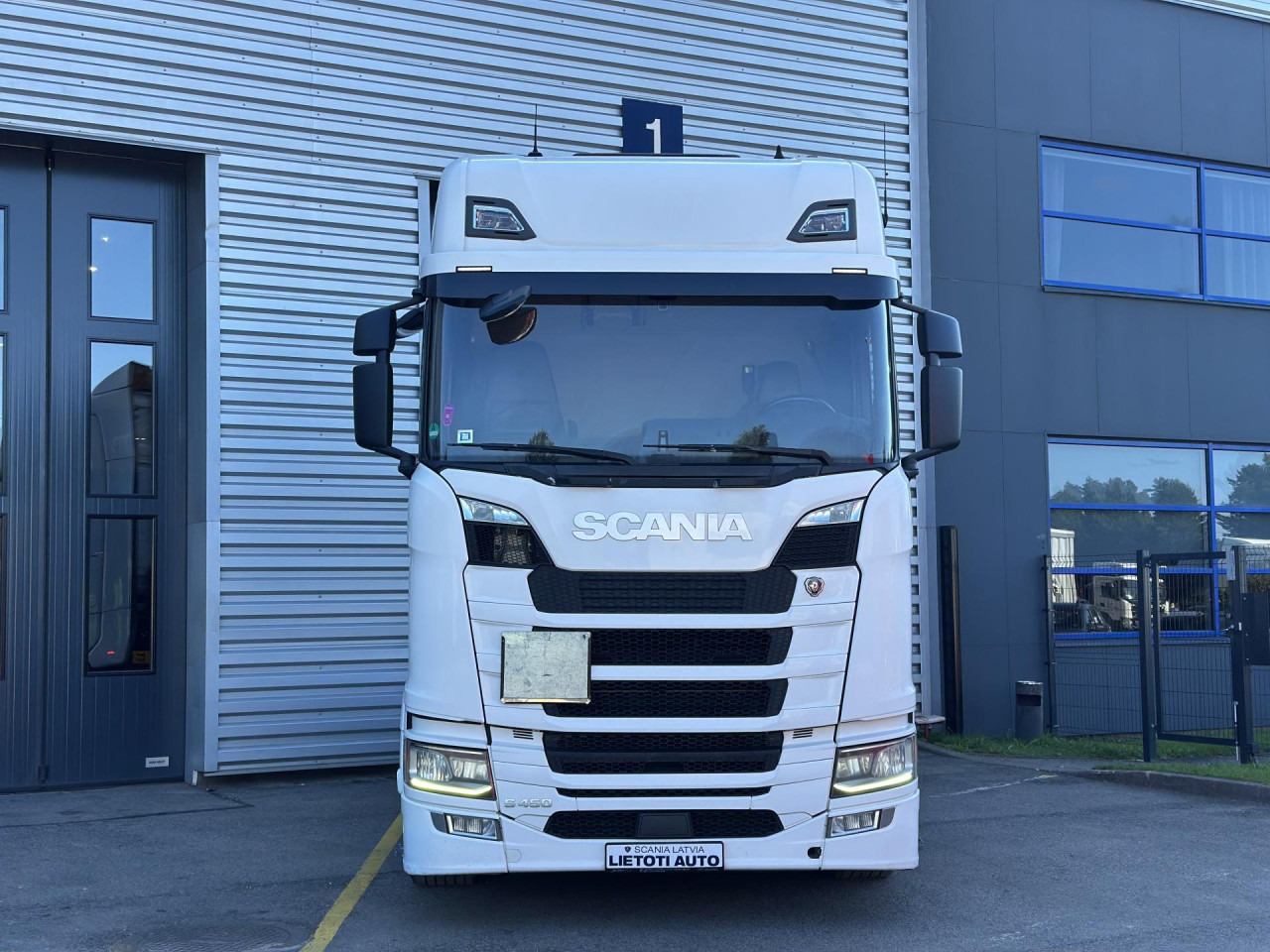 SCANIA S 450 A4x2EB - Tractor head: gambar 3 SCANIA S 450 A4x2EB - Tractor head: gambar 3