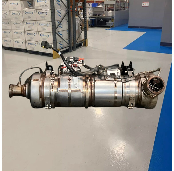 DAF LF CUMMINS - Konverter katalitik: gambar 2 DAF LF CUMMINS - Konverter katalitik: gambar 2