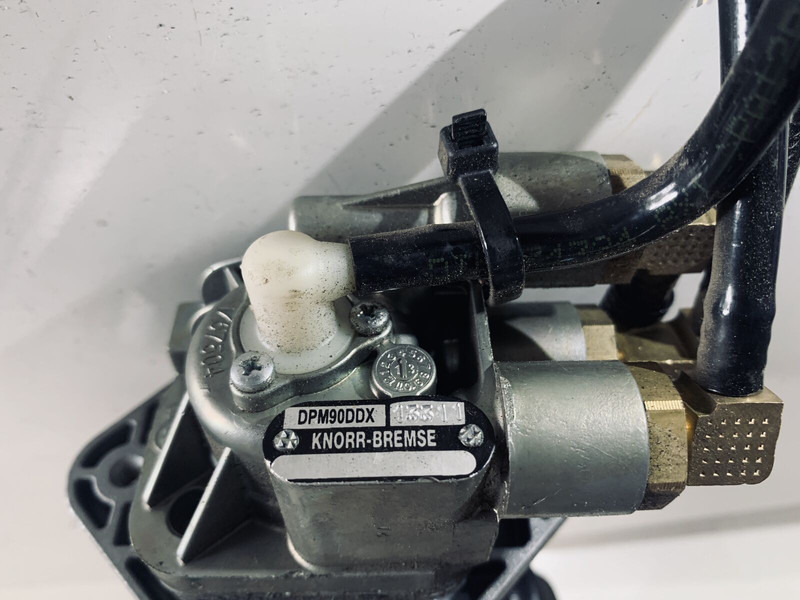 KNORR-BREMSE - Bagian Rem: gambar 2 KNORR-BREMSE - Bagian Rem: gambar 2
