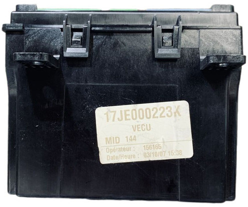 Renault MAGNUM - ECU: gambar 1 Renault MAGNUM - ECU: gambar 1