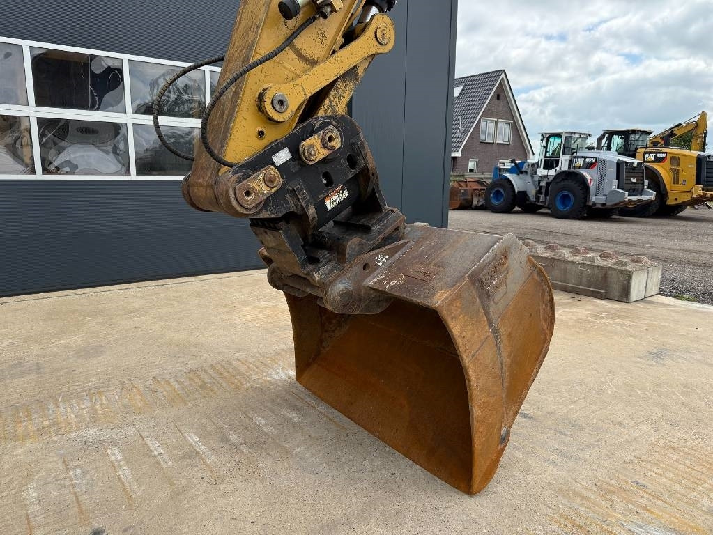 CAT 321 D LCR - Ekskavator perayap: gambar 5 CAT 321 D LCR - Ekskavator perayap: gambar 5