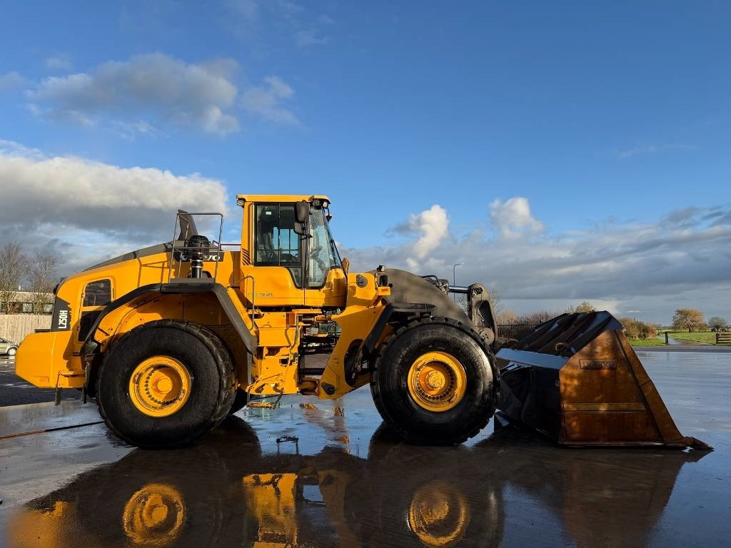 Volvo L250H - Wheel loader: gambar 4 Volvo L250H - Wheel loader: gambar 4