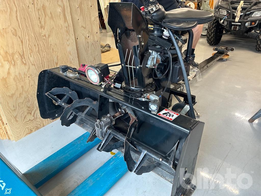 Bercomac 54 - Truk bajak salju: gambar 1 Bercomac 54 - Truk bajak salju: gambar 1