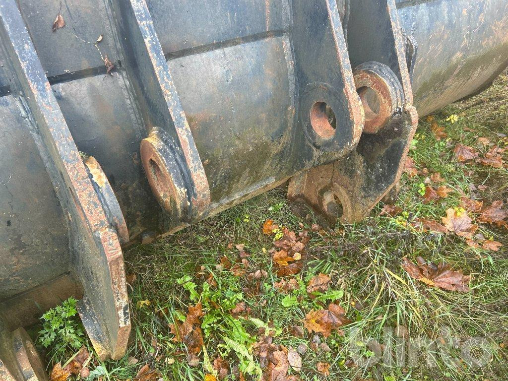 CAT 980 - Ember: gambar 5 CAT 980 - Ember: gambar 5