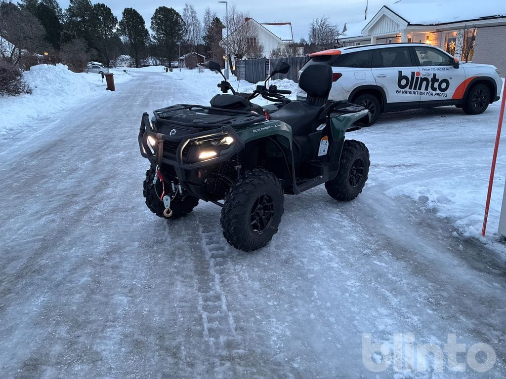 Can-Am Outlander Pro HD7 T3b - ATV: gambar 1 Can-Am Outlander Pro HD7 T3b - ATV: gambar 1