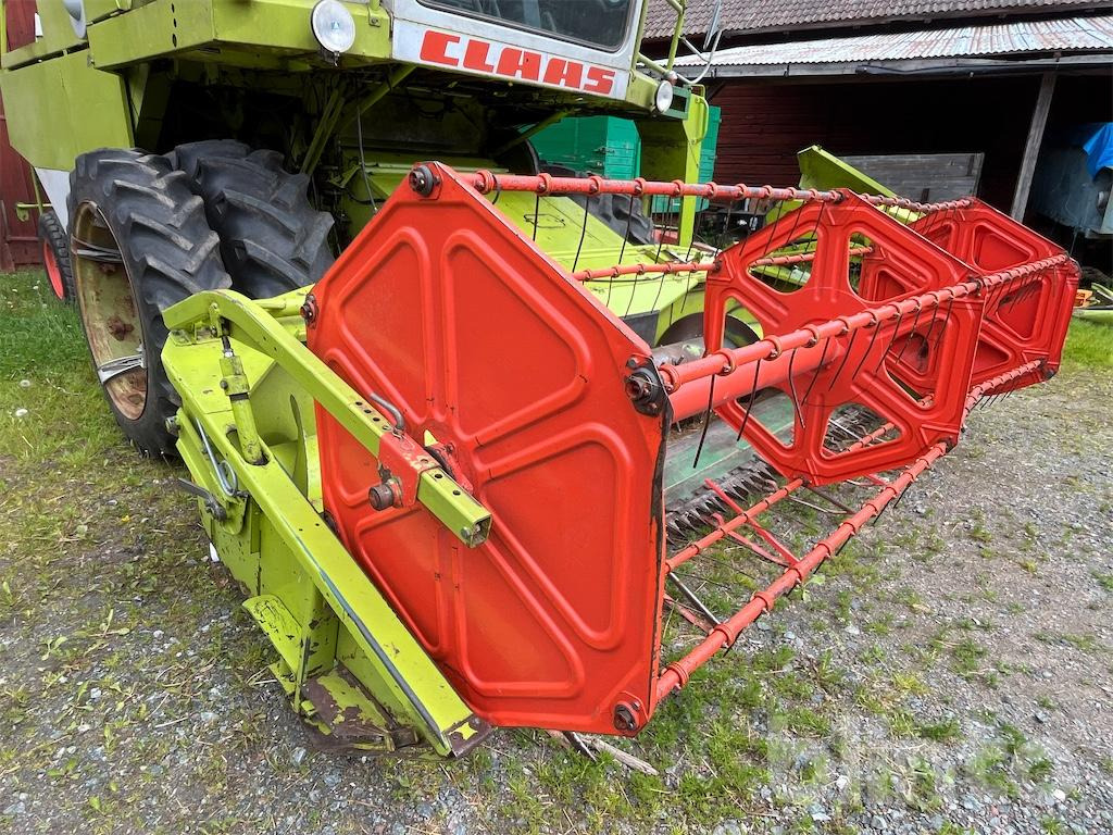 Pemanen gabungan Claas Dominator 56: gambar 35