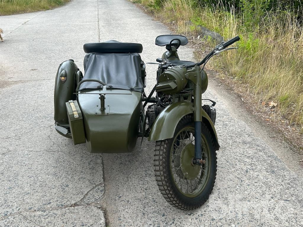 Dnepr MT 9 (1973) - Sepeda motor: gambar 2 Dnepr MT 9 (1973) - Sepeda motor: gambar 2