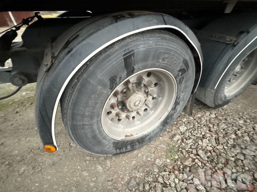 Trailer kotak tertutup EKSJÖVAGNEN FS 18-18: gambar 34 Trailer kotak tertutup EKSJÖVAGNEN FS 18-18: gambar 34