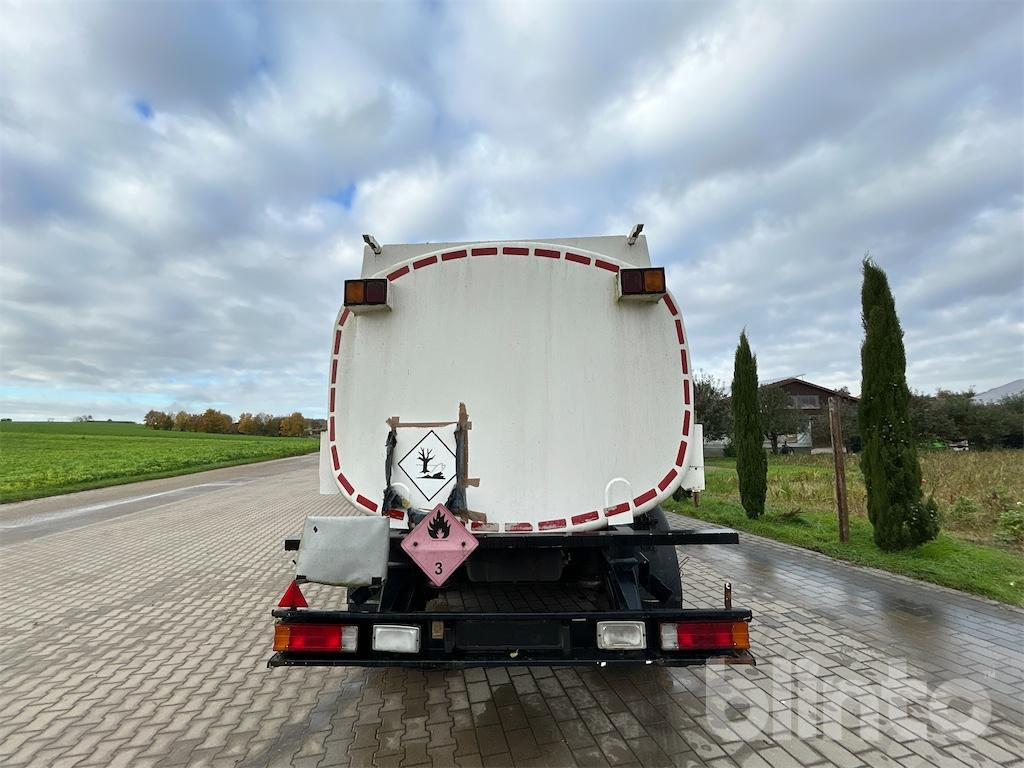 Esterer Ulrich TA.240 - Trailer tangki: gambar 4 Esterer Ulrich TA.240 - Trailer tangki: gambar 4