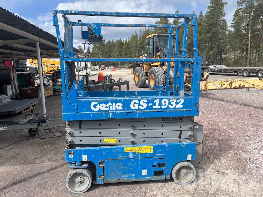 Genie GS-1932 - Scissor lifts: gambar 2 Genie GS-1932 - Scissor lifts: gambar 2