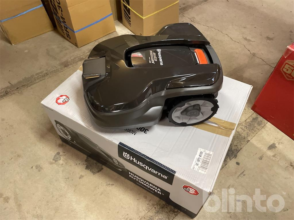 Husqvarna Automower 310 MARK II (2022) - Mesin pemotong rumput: gambar 2 Husqvarna Automower 310 MARK II (2022) - Mesin pemotong rumput: gambar 2