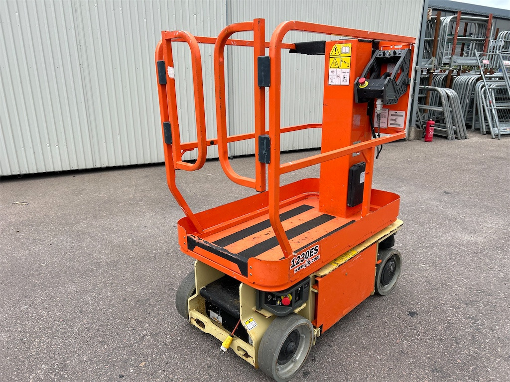 JLG 1230 ES - Lift tiang vertikal: gambar 3 JLG 1230 ES - Lift tiang vertikal: gambar 3