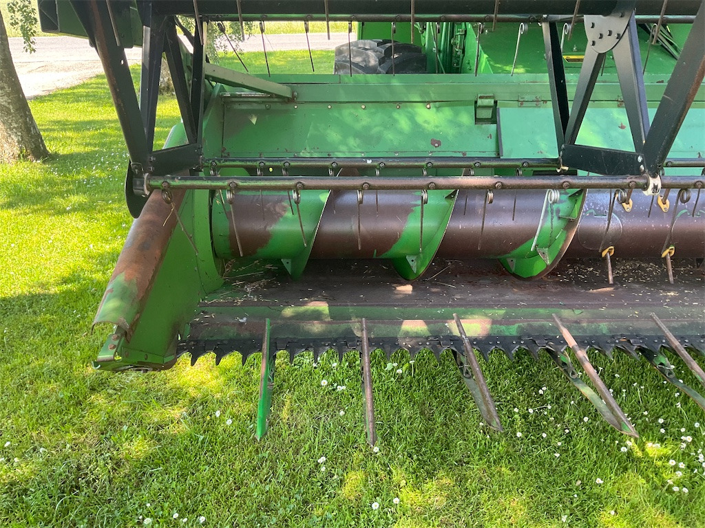 John Deere 1052 - Pemanen gabungan: gambar 5 John Deere 1052 - Pemanen gabungan: gambar 5