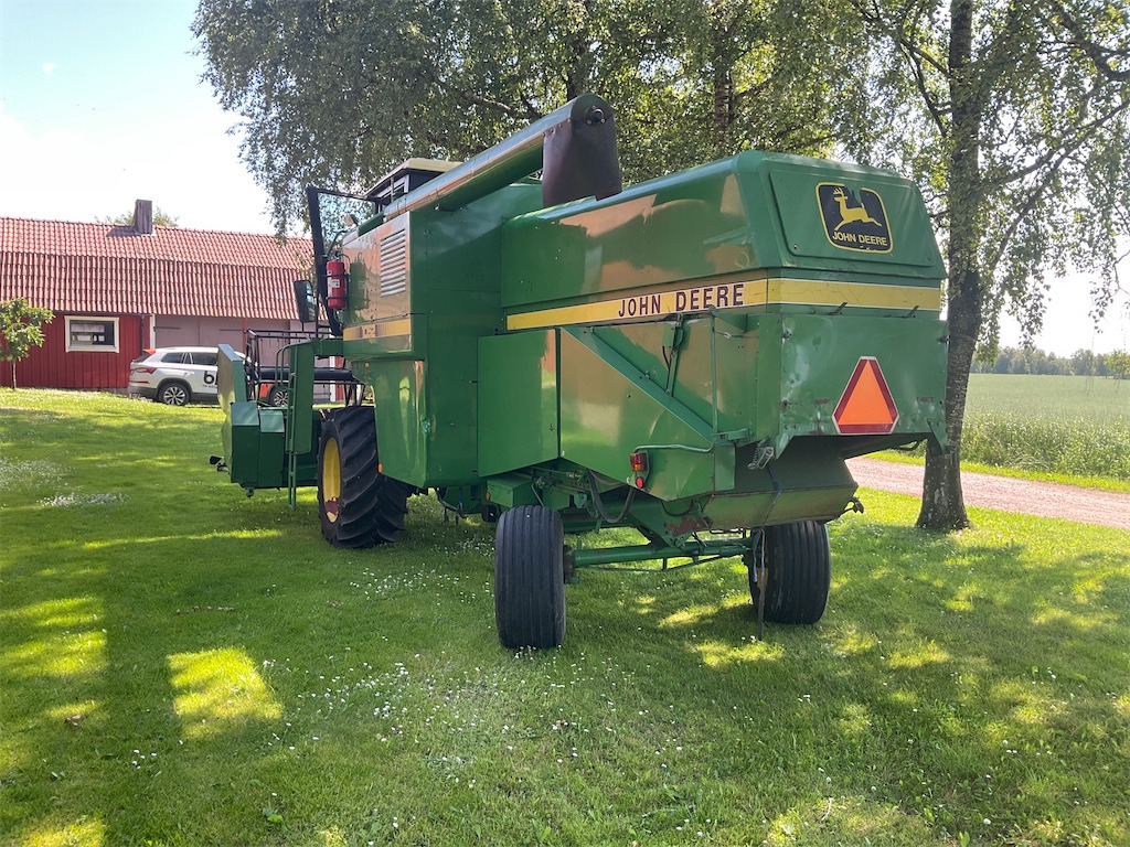John Deere 1052 - Pemanen gabungan: gambar 2 John Deere 1052 - Pemanen gabungan: gambar 2