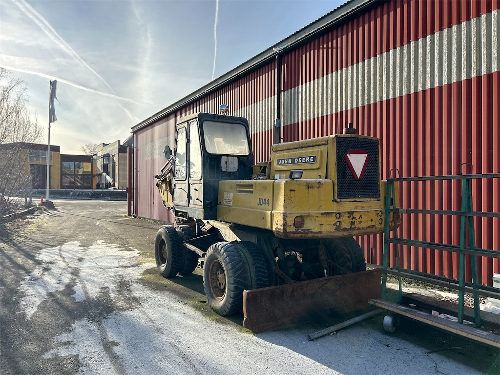 John Deere JD44 - Ekskavator roda: gambar 3 John Deere JD44 - Ekskavator roda: gambar 3