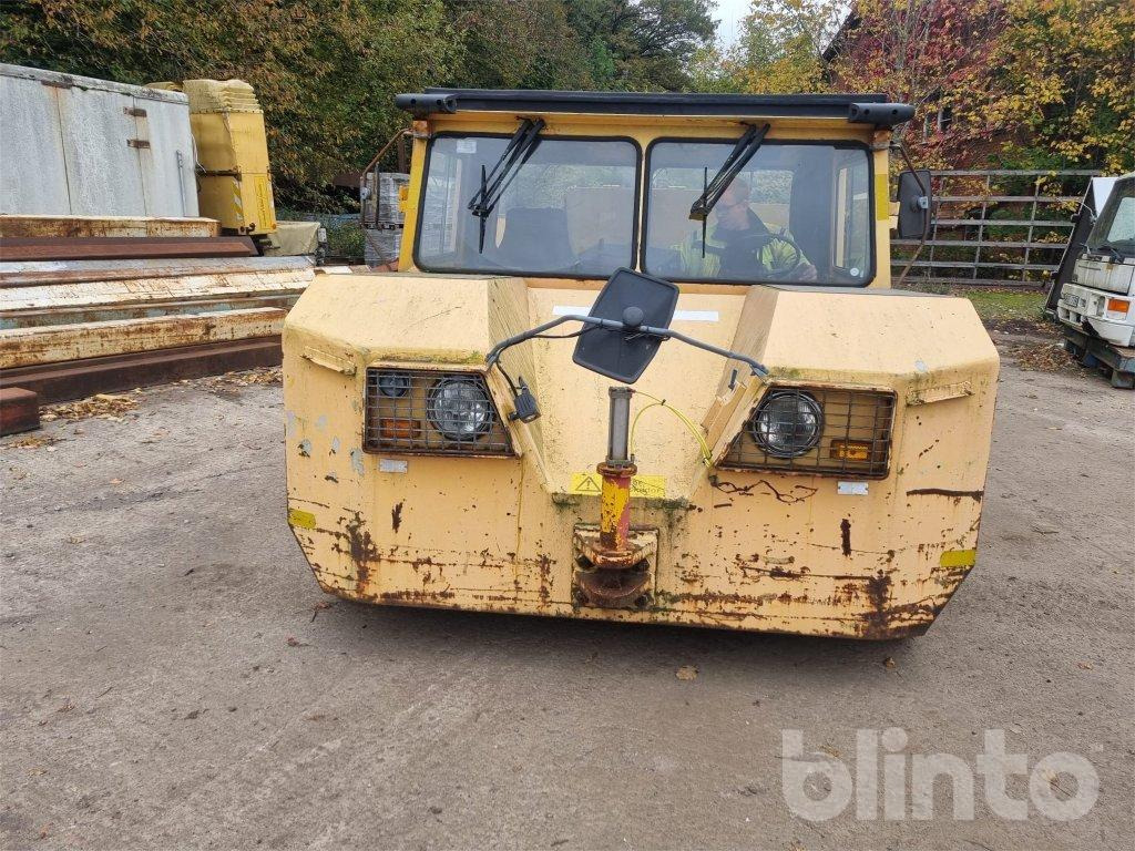 Kalmar KM 290/360 - Traktor terminal: gambar 3 Kalmar KM 290/360 - Traktor terminal: gambar 3