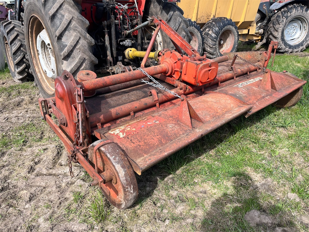 Krone Vator - Rotavator: gambar 1 Krone Vator - Rotavator: gambar 1