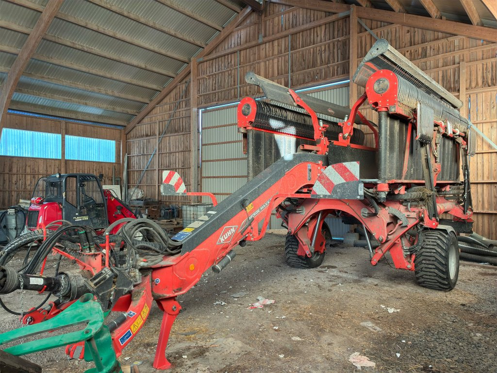 Kuhn Merge Max 1090 - Tedder/ Menyapu: gambar 1 Kuhn Merge Max 1090 - Tedder/ Menyapu: gambar 1