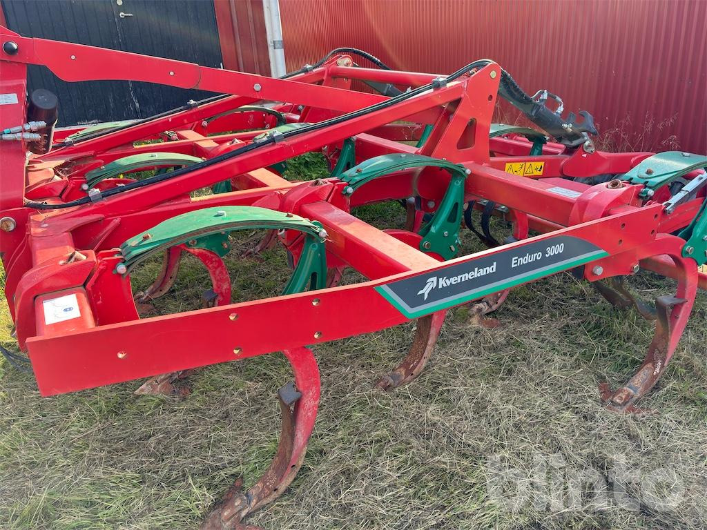 Petani Kverneland Enduro 3000: gambar 31