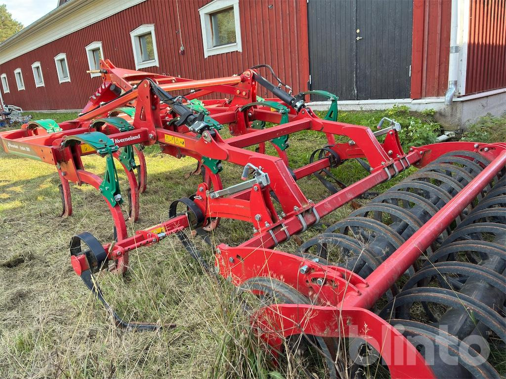 Petani Kverneland Enduro 3000: gambar 6