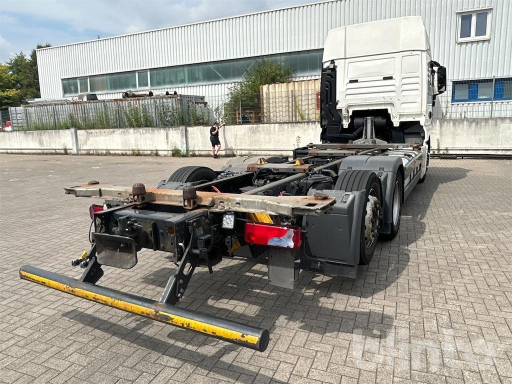 MAN TGX 26.400 6X2-4 LL - Pengangkut kontainer/ Container truck: gambar 4 MAN TGX 26.400 6X2-4 LL - Pengangkut kontainer/ Container truck: gambar 4