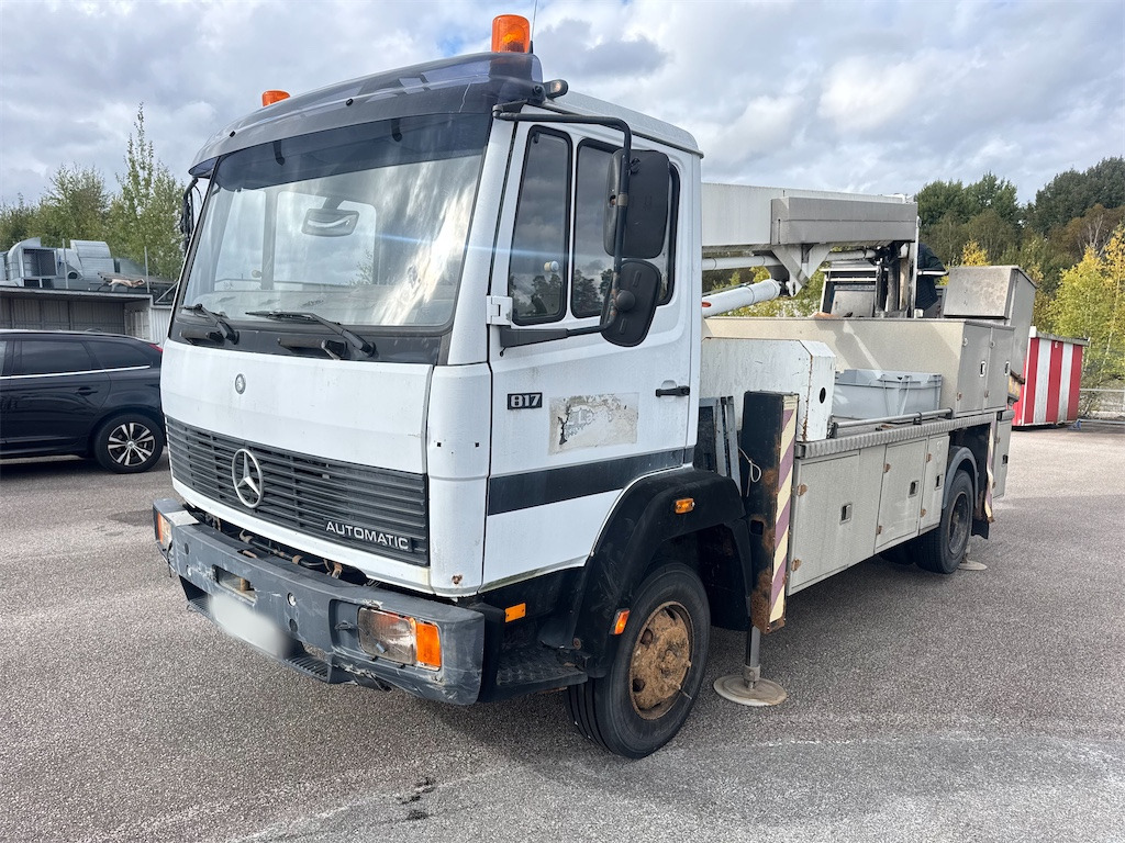 MERCEDES BENZ 817 - Platform udara yang dipasang di truk: gambar 1 MERCEDES BENZ 817 - Platform udara yang dipasang di truk: gambar 1