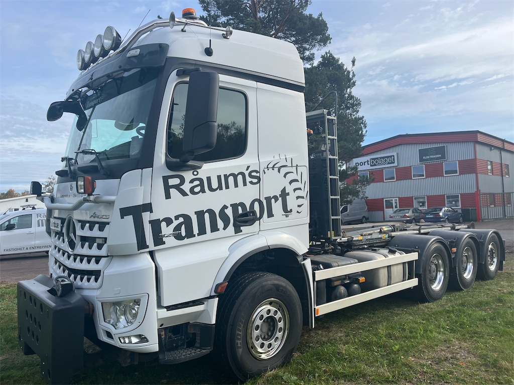 MERCEDES-BENZ Arocs 3251 8x4 - Hook lift: gambar 1 MERCEDES-BENZ Arocs 3251 8x4 - Hook lift: gambar 1