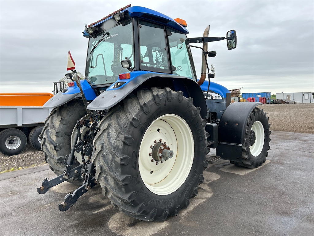 NEW HOLLAND TM 175 4WD - Traktor: gambar 5 NEW HOLLAND TM 175 4WD - Traktor: gambar 5