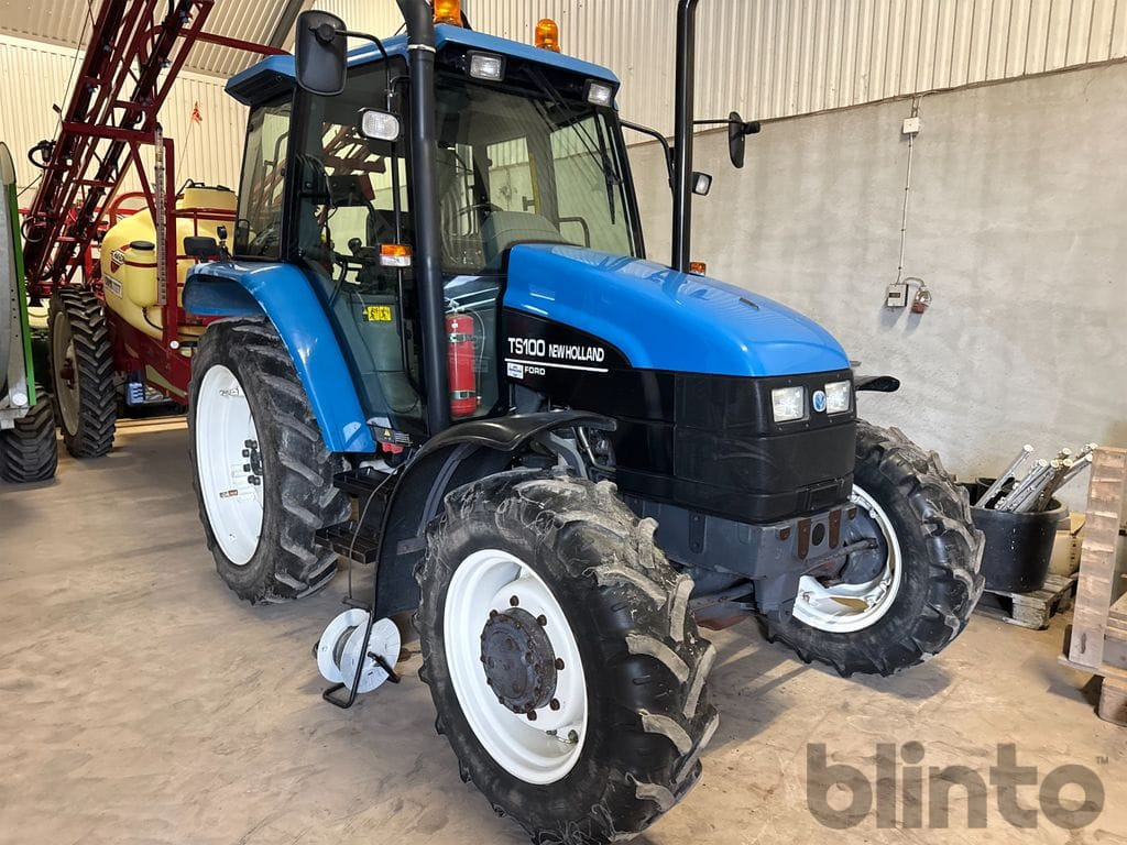 NEW HOLLAND TS 100 - Traktor: gambar 3 NEW HOLLAND TS 100 - Traktor: gambar 3