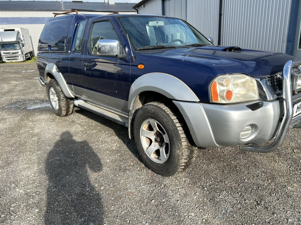 NISSAN KING CAB NAVARA - Truk pikap: gambar 3 NISSAN KING CAB NAVARA - Truk pikap: gambar 3