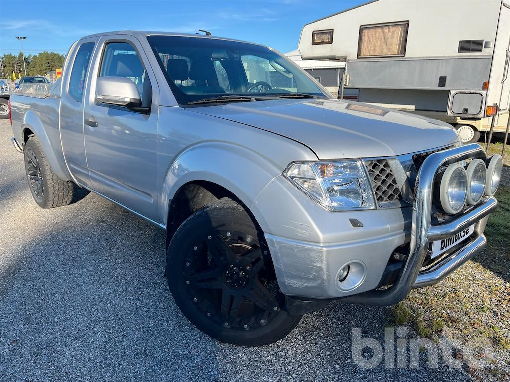 NISSAN NAVARA nybesiktigad - Truk pikap: gambar 3 NISSAN NAVARA nybesiktigad - Truk pikap: gambar 3