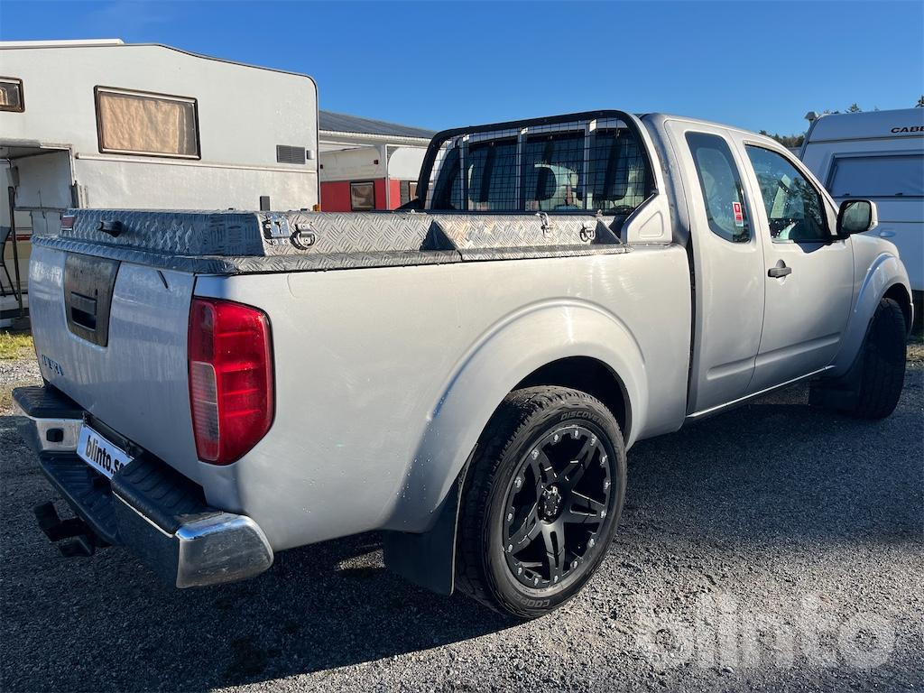 NISSAN NAVARA nybesiktigad - Truk pikap: gambar 5 NISSAN NAVARA nybesiktigad - Truk pikap: gambar 5