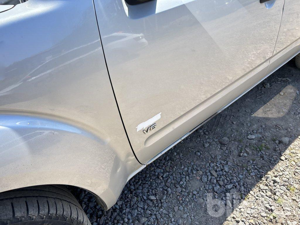 Truk pikap NISSAN Navara D40 med översynsbehov: gambar 13